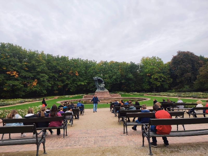 Pomnik Chopina w Łazienkach Królewskich