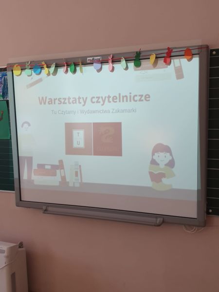 Warsztaty z książką w tle