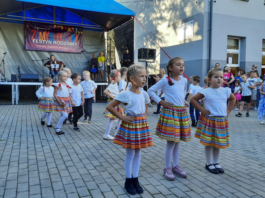 ZAMYSŁOWSKI FESTYN RODZNNY 