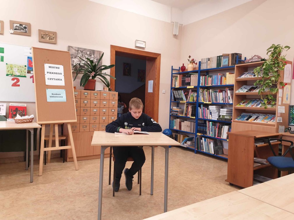 Konkurs  biblioteczny „Mistrz pięknego czytania” 