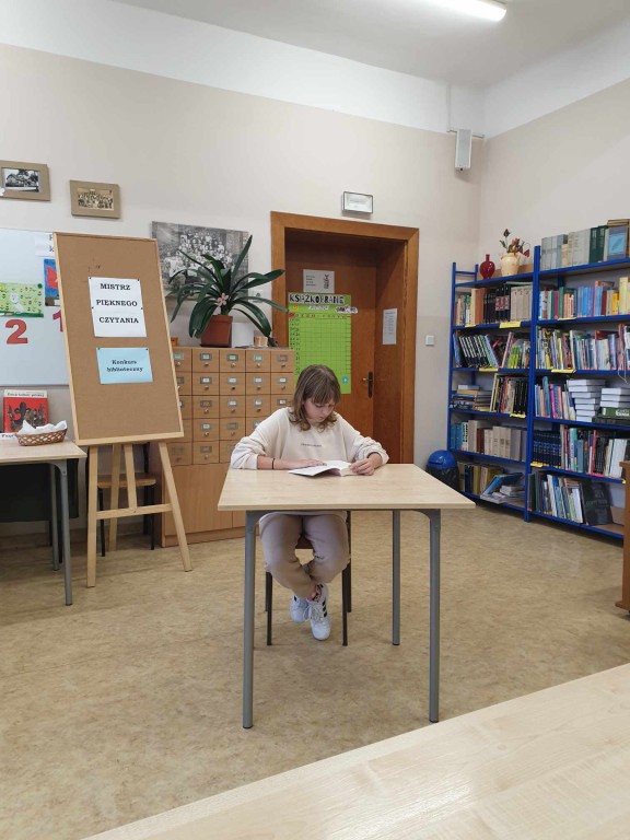 Konkurs  biblioteczny „Mistrz pięknego czytania” 