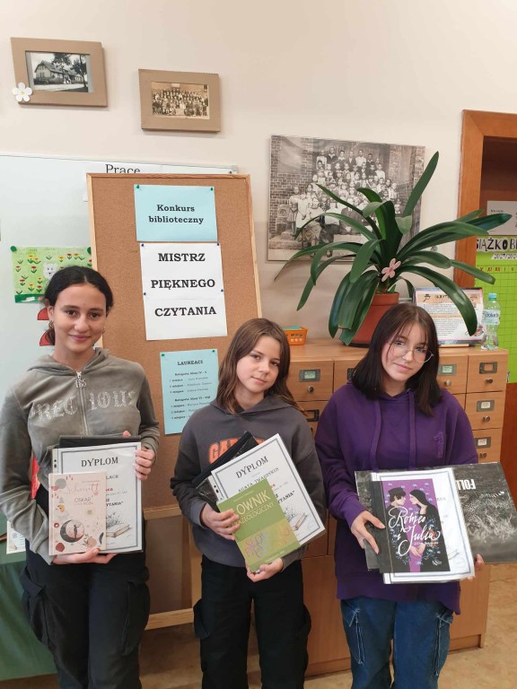 Konkurs  biblioteczny „Mistrz pięknego czytania” 