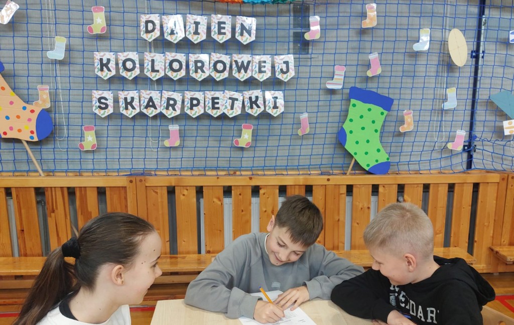 Dzień Matematyki,  Pierwszy Dzień Wiosny oraz Dzień Kolorowej Skarpetki.