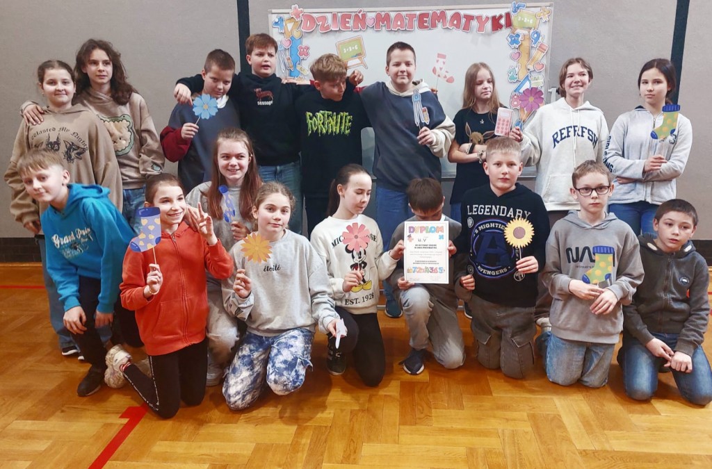 Dzień Matematyki,  Pierwszy Dzień Wiosny oraz Dzień Kolorowej Skarpetki.