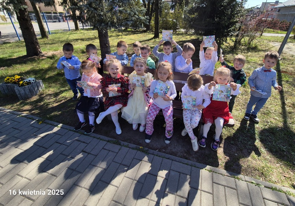 ŚNIADANIE WIELKANOCNE I 'SZUKANIE ZAJĄCZKA'