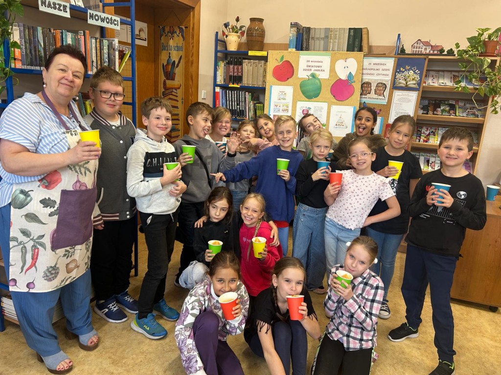 Dzień Jabłka i Głośnego Czytania