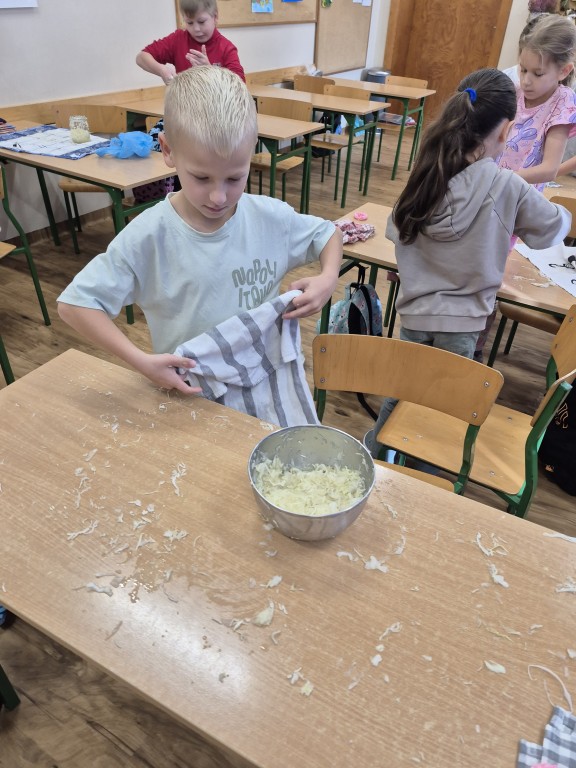 Kiszenie kapusty w klasie 3a