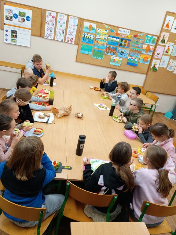 Zdrowe śniadanie w klasie IIIa