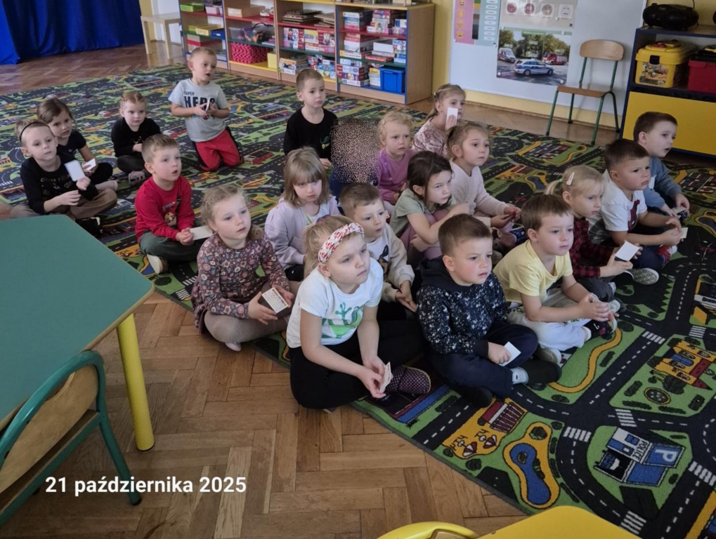  SPOTKANIE Z LEKARZEM DENTYSTĄ - GRUPA 'ŚREDNIAKÓW'