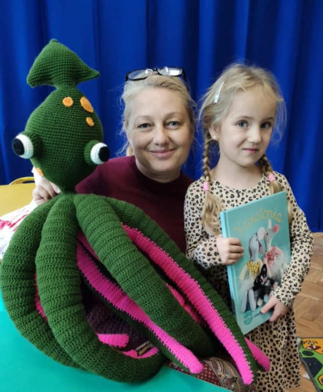 SPOTKANIE AUTORSKIE Z PANIĄ ALINĄ PRZYDATEK - 'STARSZAKI'