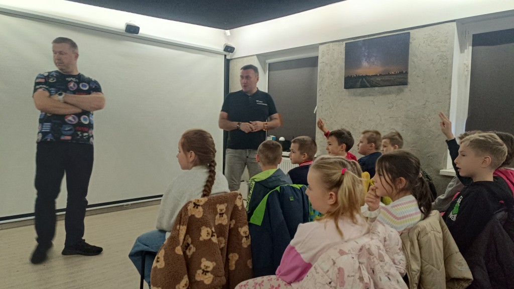 Wycieczka klasy 2a i 2b do Astrolabu