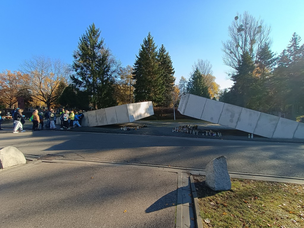 Wycieczka uczniów klas 5 i 6 do Warszawy 