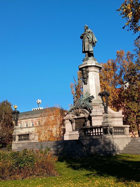 Wycieczka uczniów klas 5 i 6 do Warszawy 