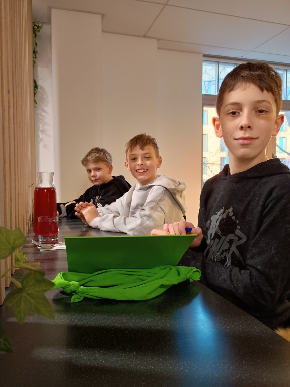 Wycieczka uczniów klas 5 i 6 do Warszawy 