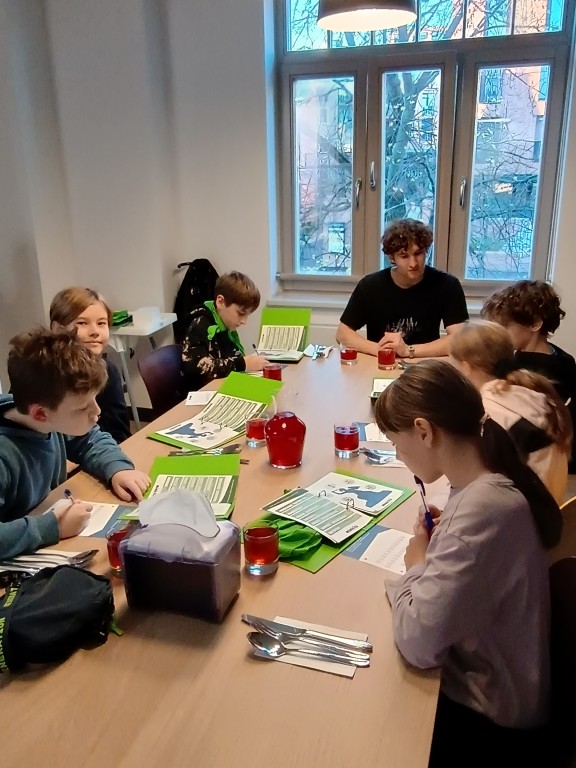 Wycieczka uczniów klas 5 i 6 do Warszawy 