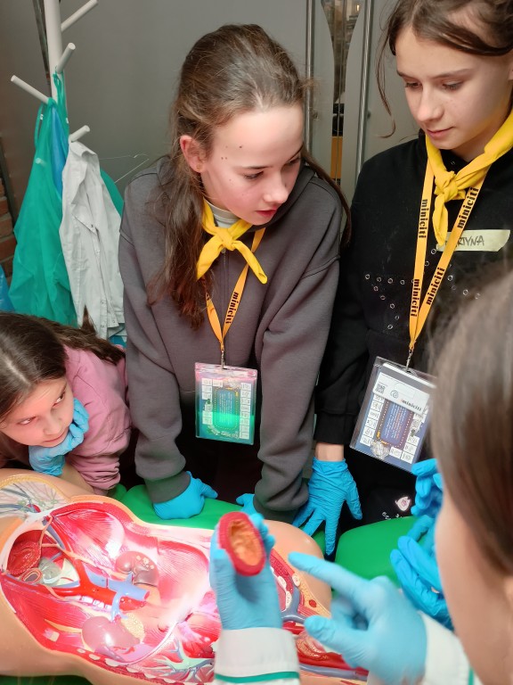 Wycieczka uczniów klas 5 i 6 do Warszawy 