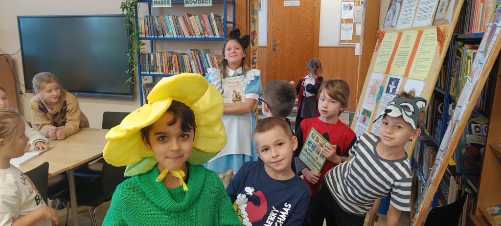 Biblioteczny Dzień Postaci z Bajek