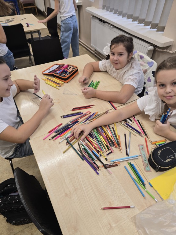 Szkolna ZBIÓRKA KREDEK dla Fundacji Dom Kredek