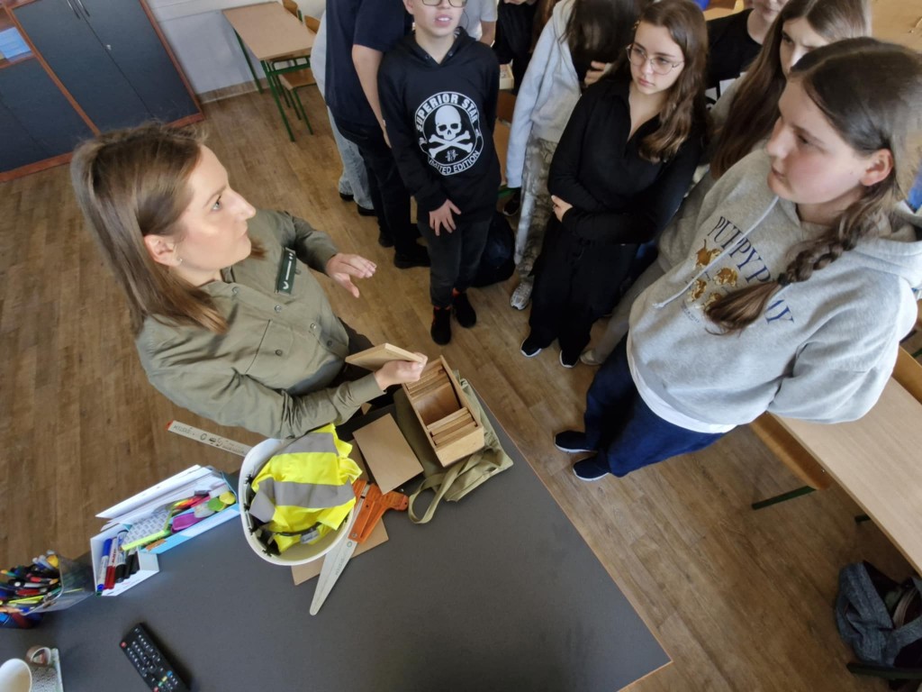 Spotkanie klas 8 z panią Leśnik 