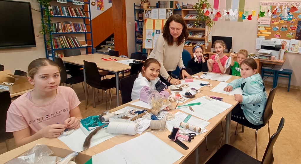 Anielskie warsztaty rękodzieła w bibliotece!