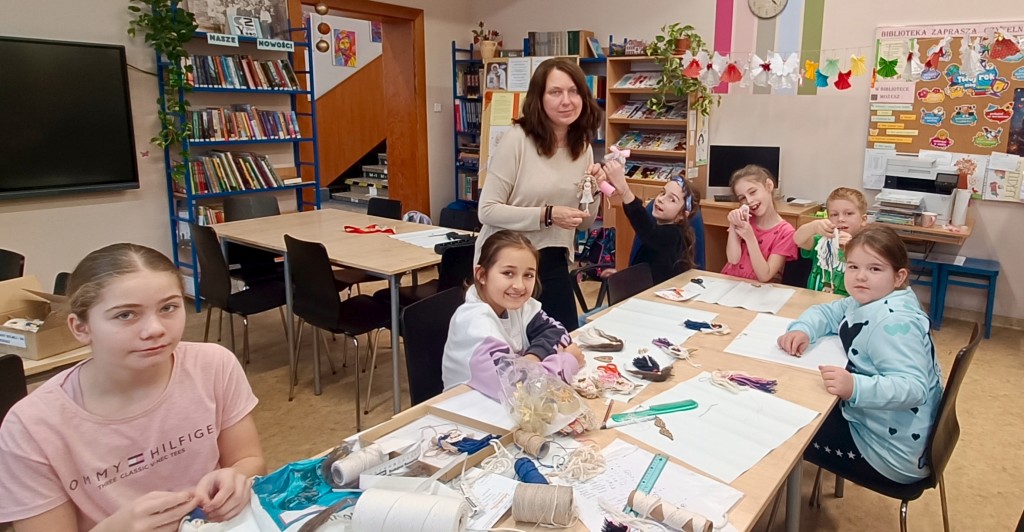 Anielskie warsztaty rękodzieła w bibliotece!