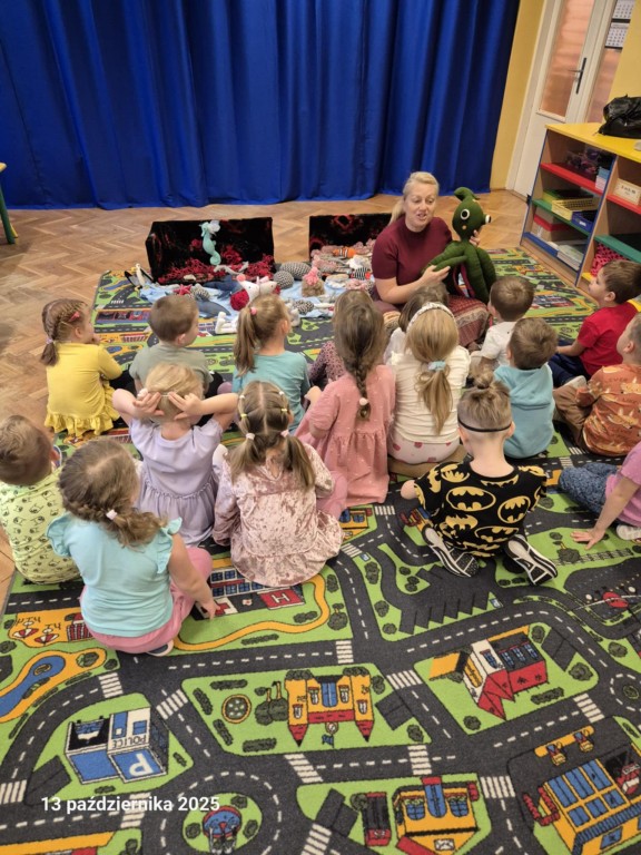 SPOTKANIE AUTORSKIE Z PANIĄ ALINĄ PRZYDATEK - 'ŚREDNIAKI