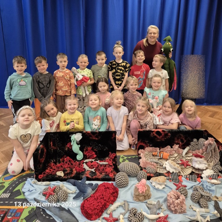 SPOTKANIE AUTORSKIE Z PANIĄ ALINĄ PRZYDATEK - 'ŚREDNIAKI