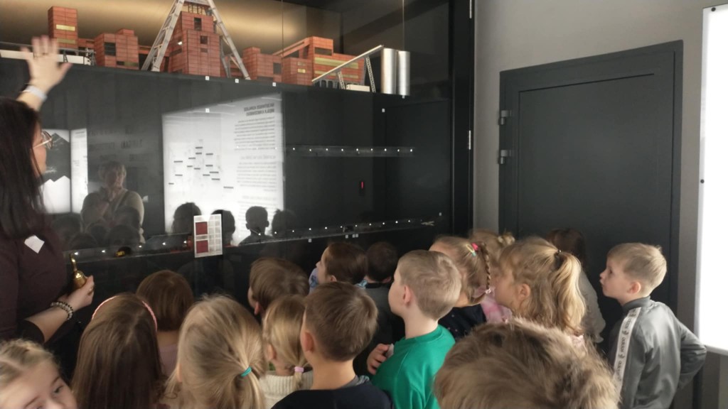 WYCIECZKA DO 'CARBONARIUM' - GRUPA 'STARSZAKÓW'