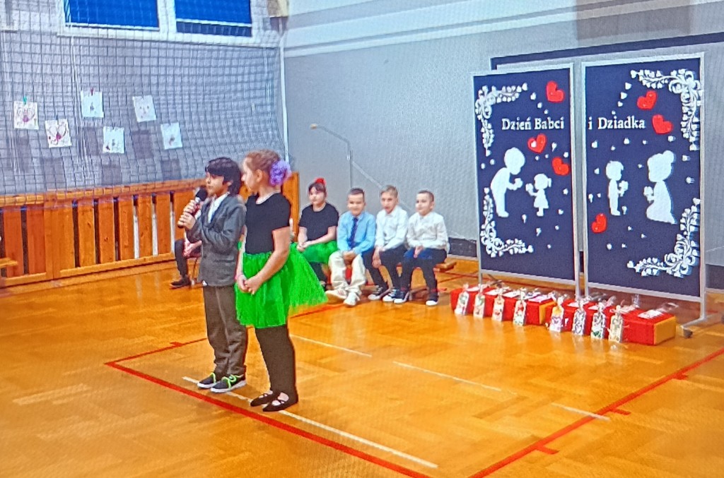Dzień Babci i Dziadka w klasie 2b