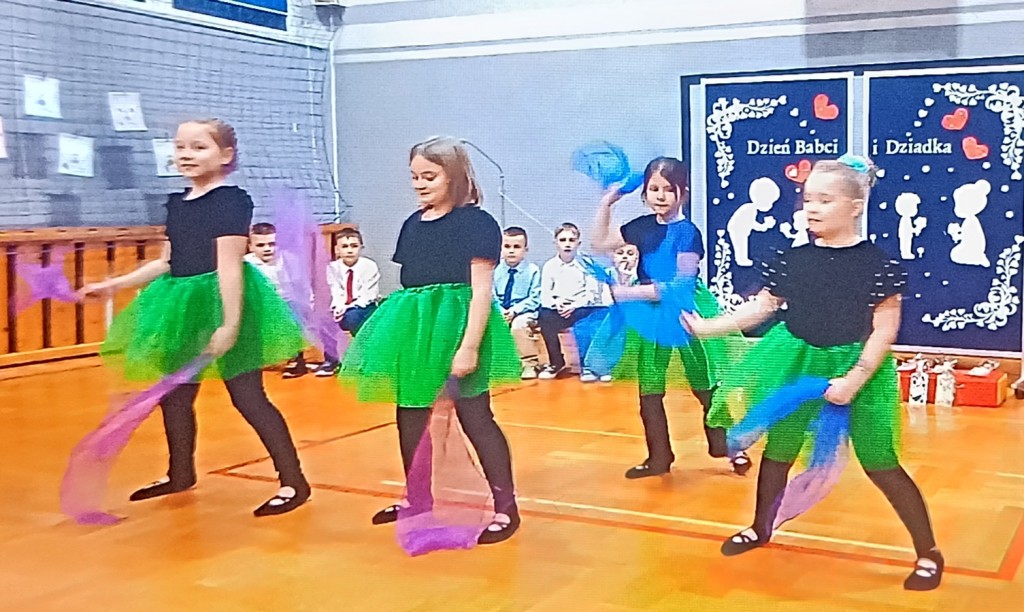 Dzień Babci i Dziadka w klasie 2b