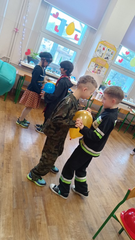 Bal karnawałowy klasy 2b 