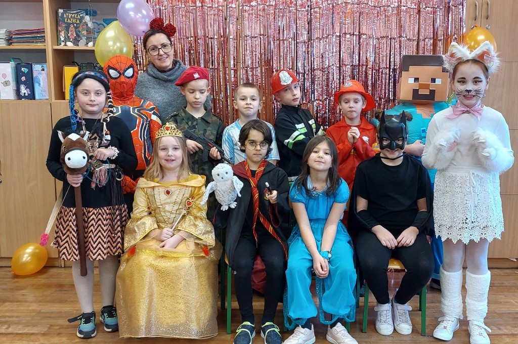 Bal karnawałowy klasy 2b 