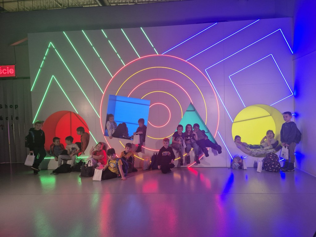 Kolorowa przygoda - wycieczka do Funzeum klas I