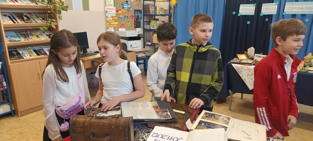 Szkoła pełna wspomnień