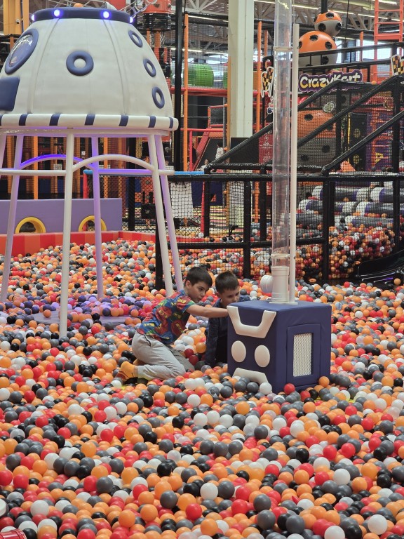 Wyjazd klasy IV do FlyParku