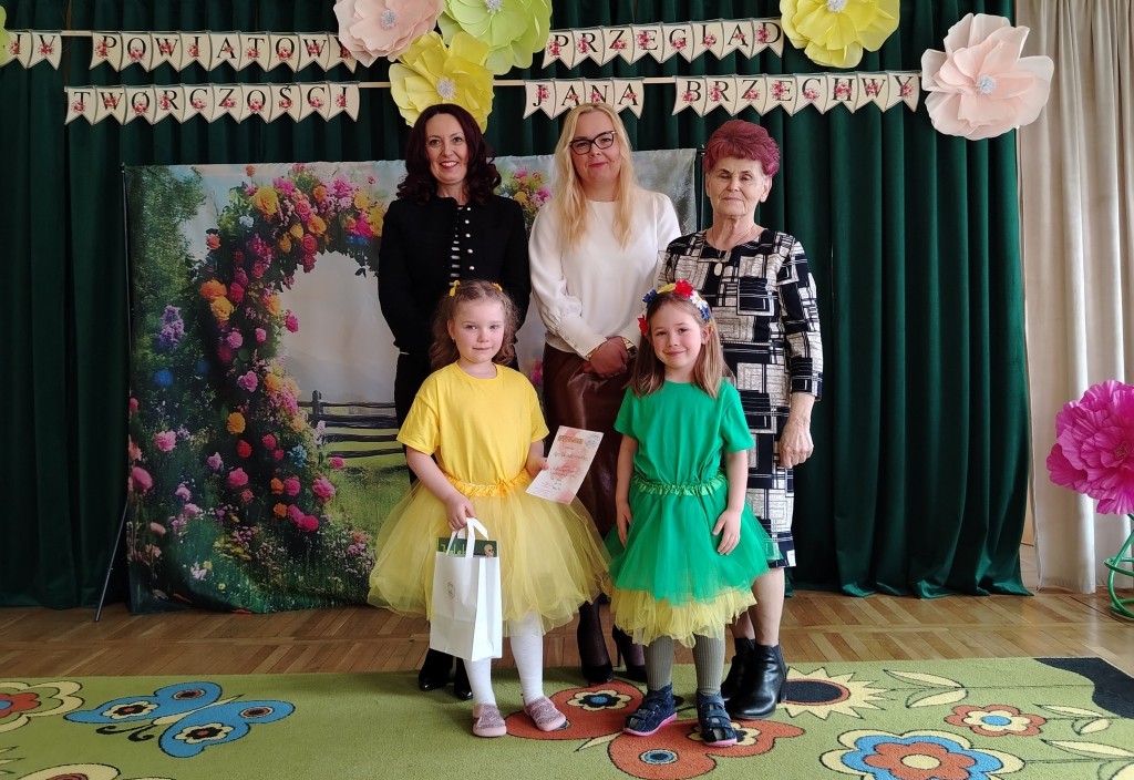 IV POWIATOWY PRZEGLĄD TWÓRCZOŚCI JANA BRZECHY 'WITAJCIE W NASZEJ BAJCE ...'