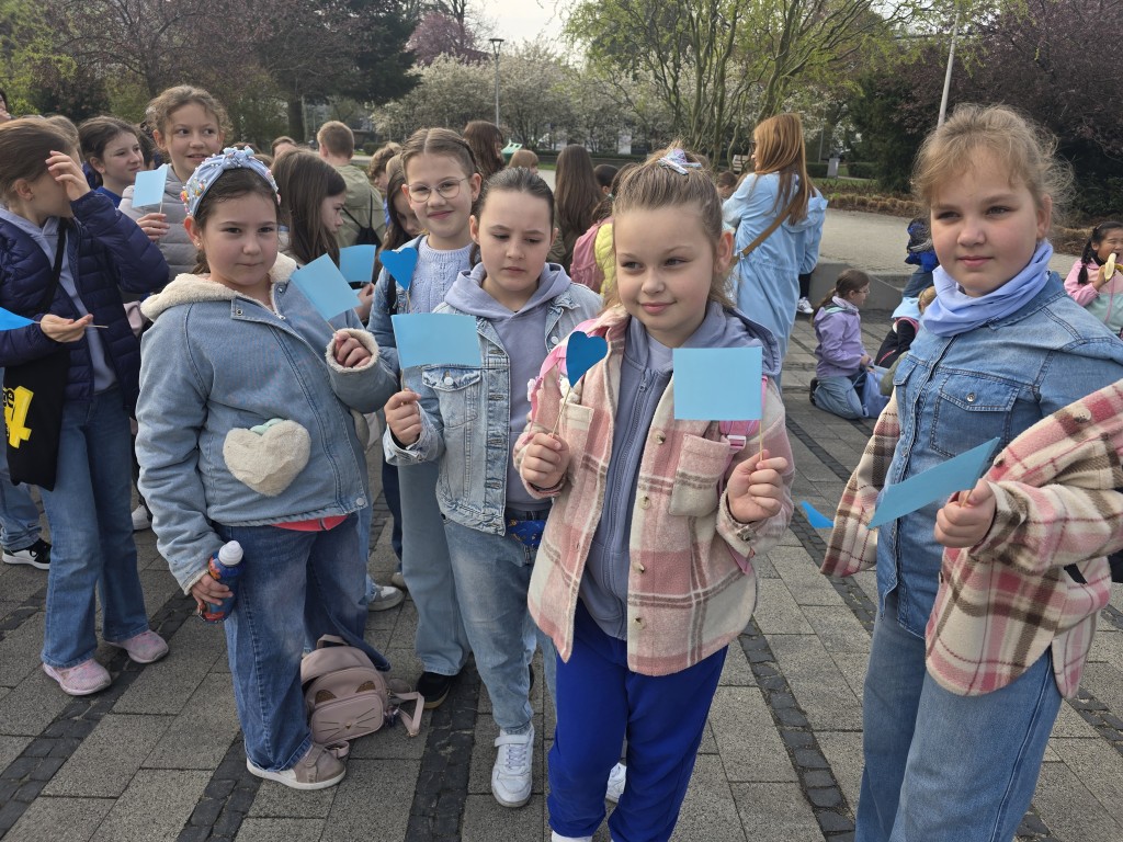 Niebieski Spacer Dzień Świadomosci Autyzmu