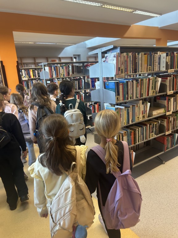 Poznajemy ścieżki kariery - wizyta w Sądzie i Bibliotece Miejskiej w Rybniku