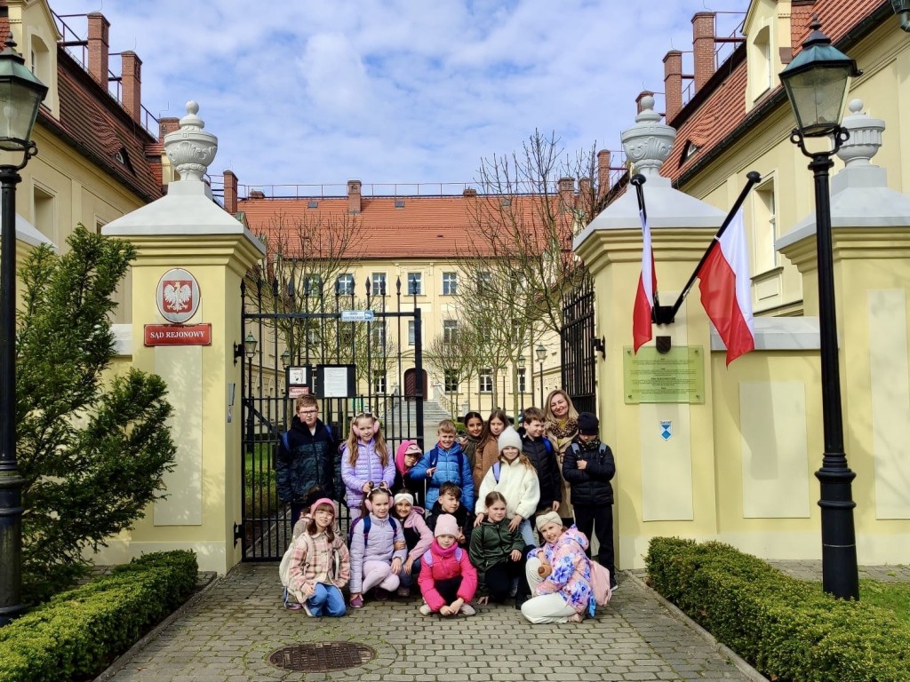 Poznajemy ścieżki kariery - wizyta w Sądzie i Bibliotece Miejskiej w Rybniku