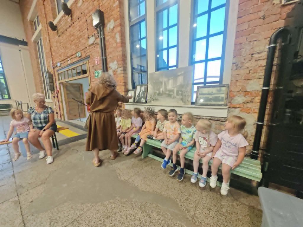 WYCIECZKA 'MALUCHÓW' DO ZABYTKOWEJ KOPALNI 'IGNACY'