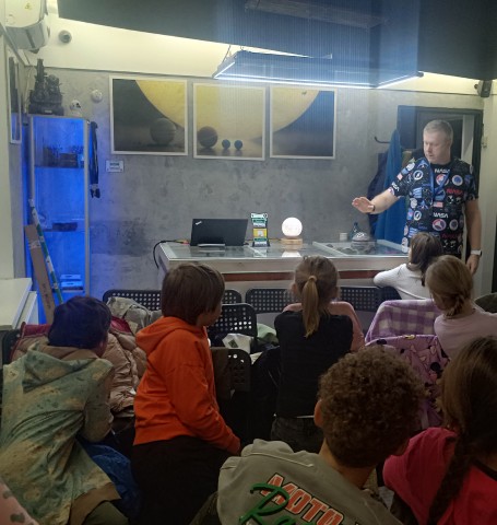 Wycieczka klasy 2a i 2b do Astrolabu