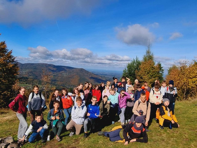 Wycieczka klasy 6 i 7 Góra Żar 